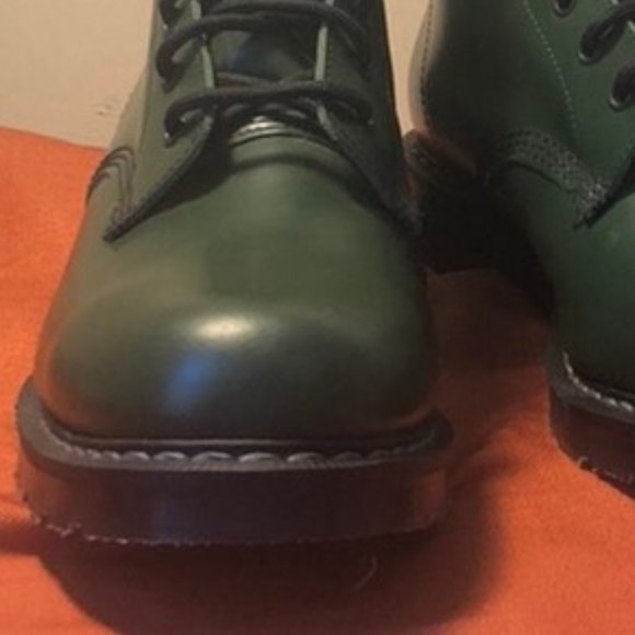 Never Worn Solovair Hi-Shine 8 Eye Derby Boot main image 5